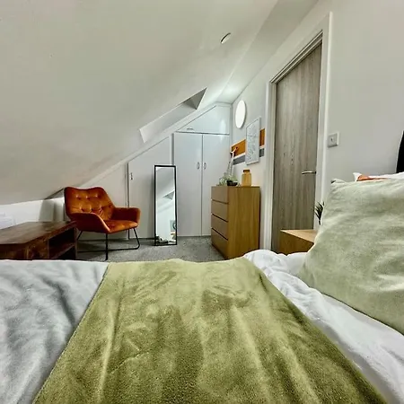 Stylish One Bedroom & A Sofa Bed Cardiff Exterior photo